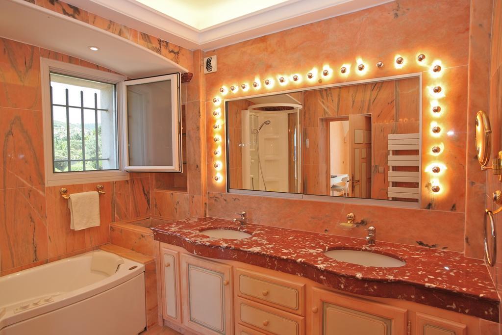 Villa La Croisette Sainte-Maxime Habitación foto